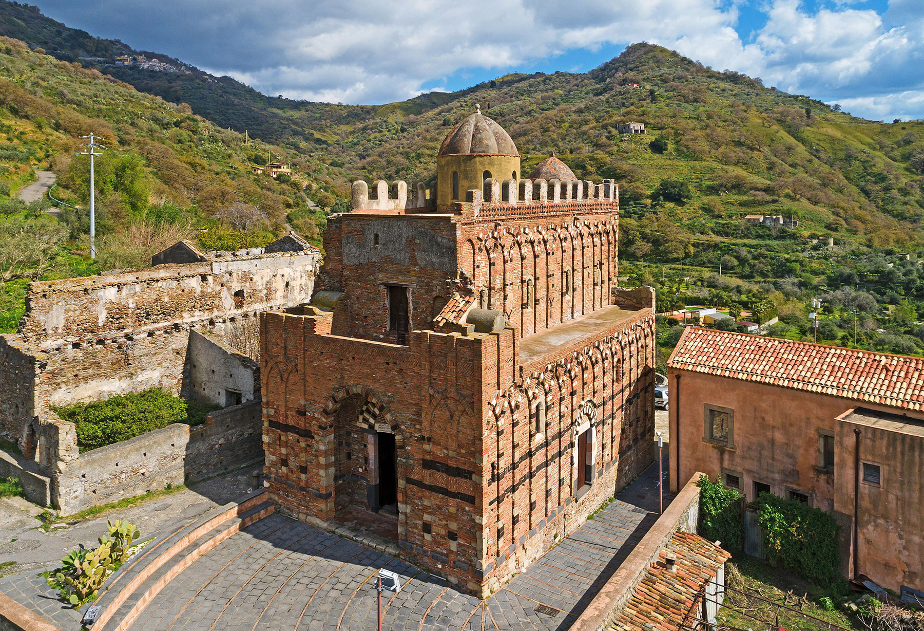 Chiesa dei Santi Pietro e Paolo d'Agrò, Casalvecchio Siculo
